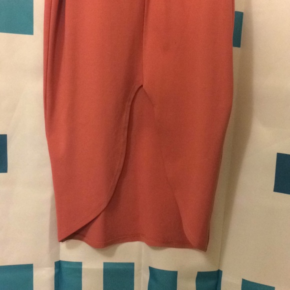 Mauve V Neck Midi Length Dress with Back Slit - Picture 7 of 7